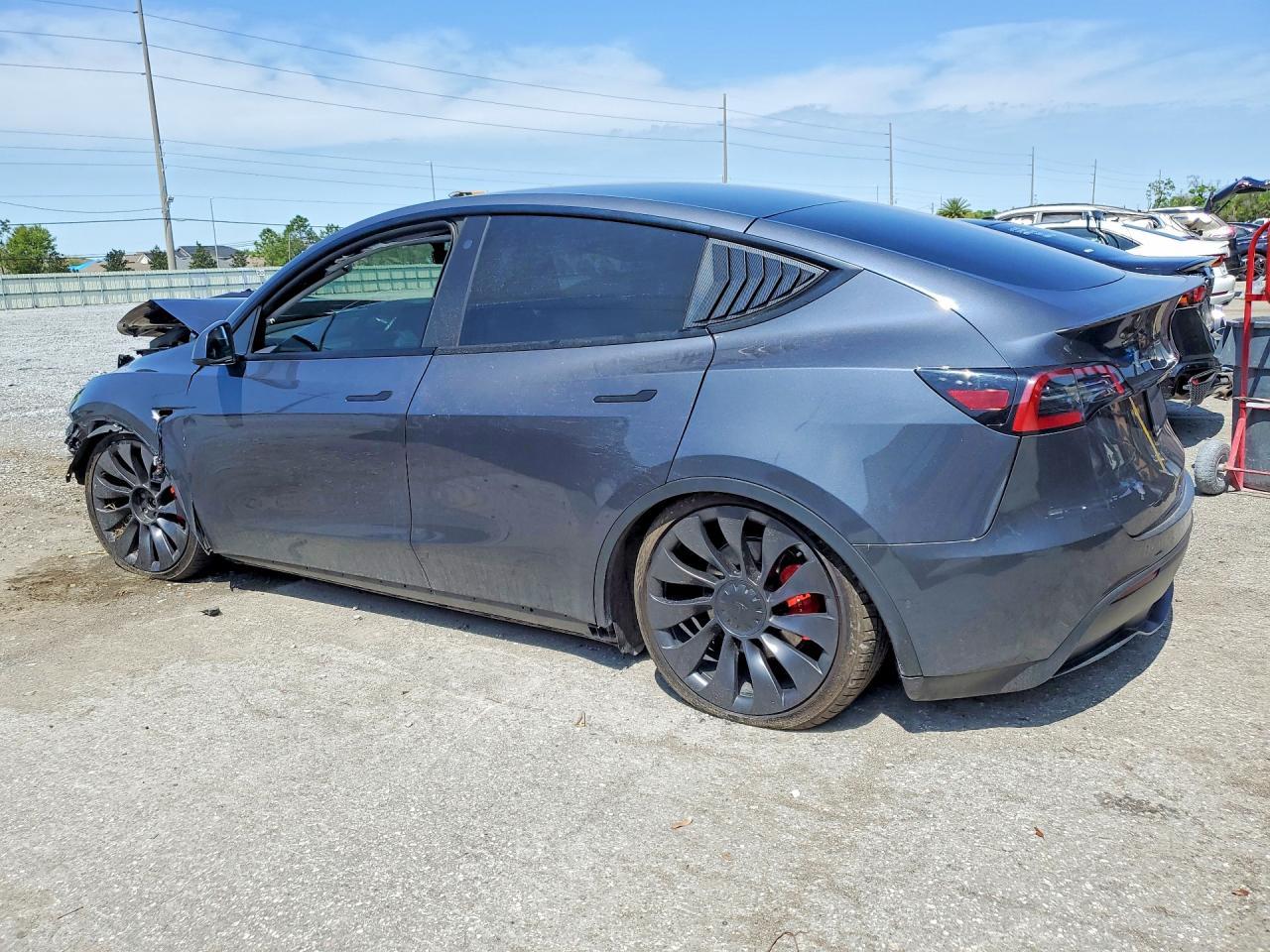 2022 Tesla Model Y - Фото 2