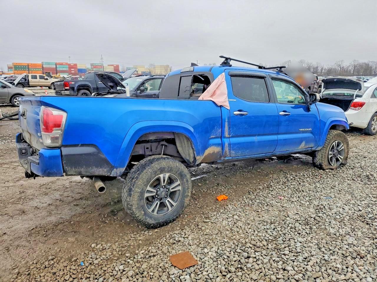 2017 Toyota Tacoma Double Cab - Фото 3