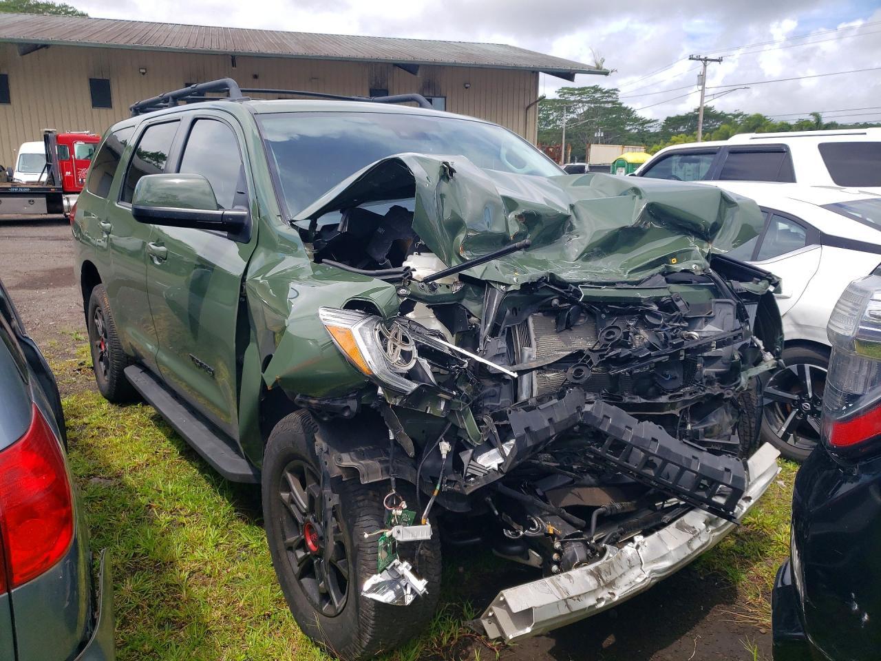 2020 Toyota Sequoia Sr5 - Фото 4
