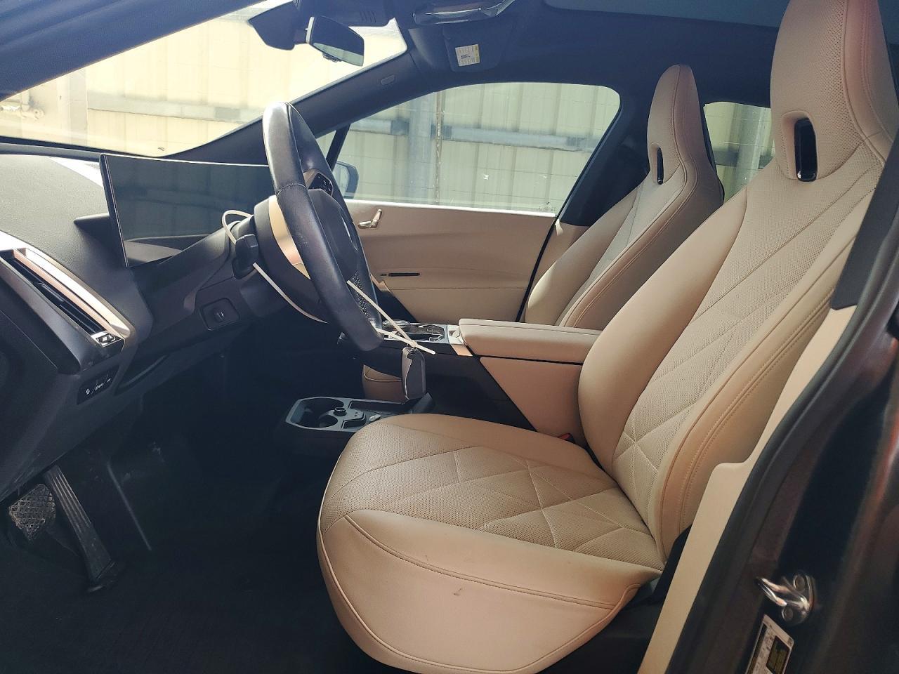 2024 BMW Ix xDrive50 - Image 7
