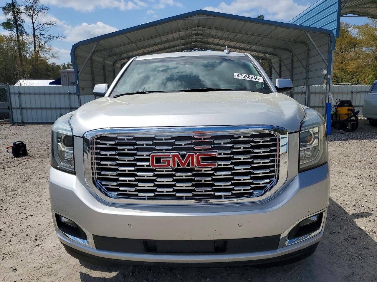 2020 GMC Yukon Denali - Фото 5