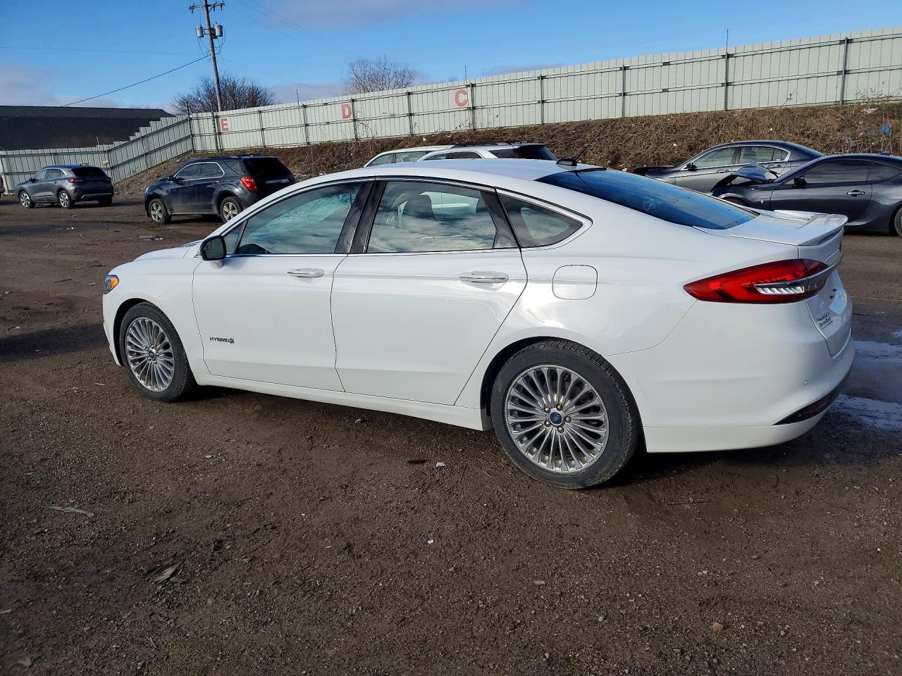 2018 Ford Fusion Titanium - Image 2