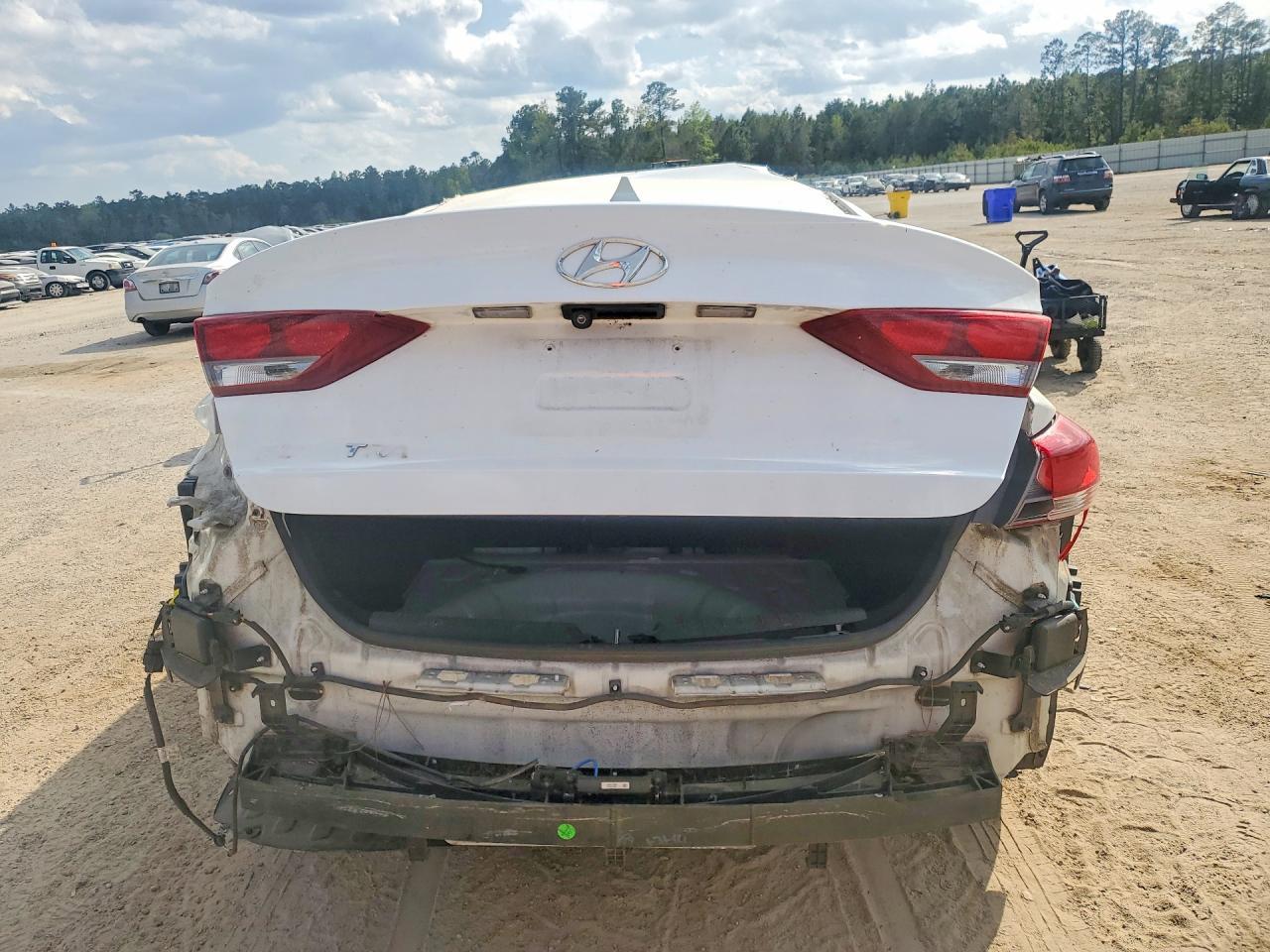 2017 Hyundai Elantra Se - Image 6
