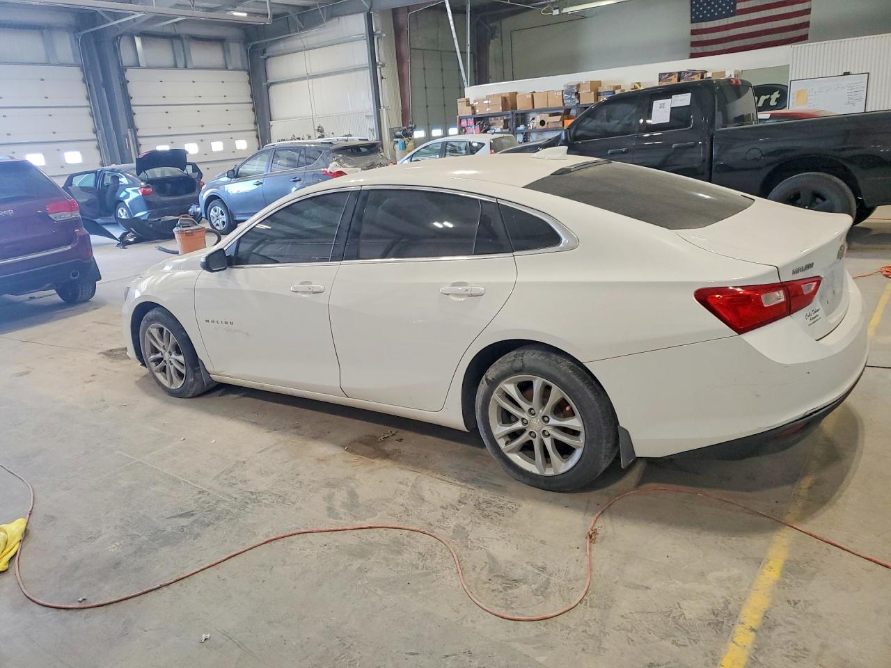2016 Chevrolet Malibu Lt - Фото 2