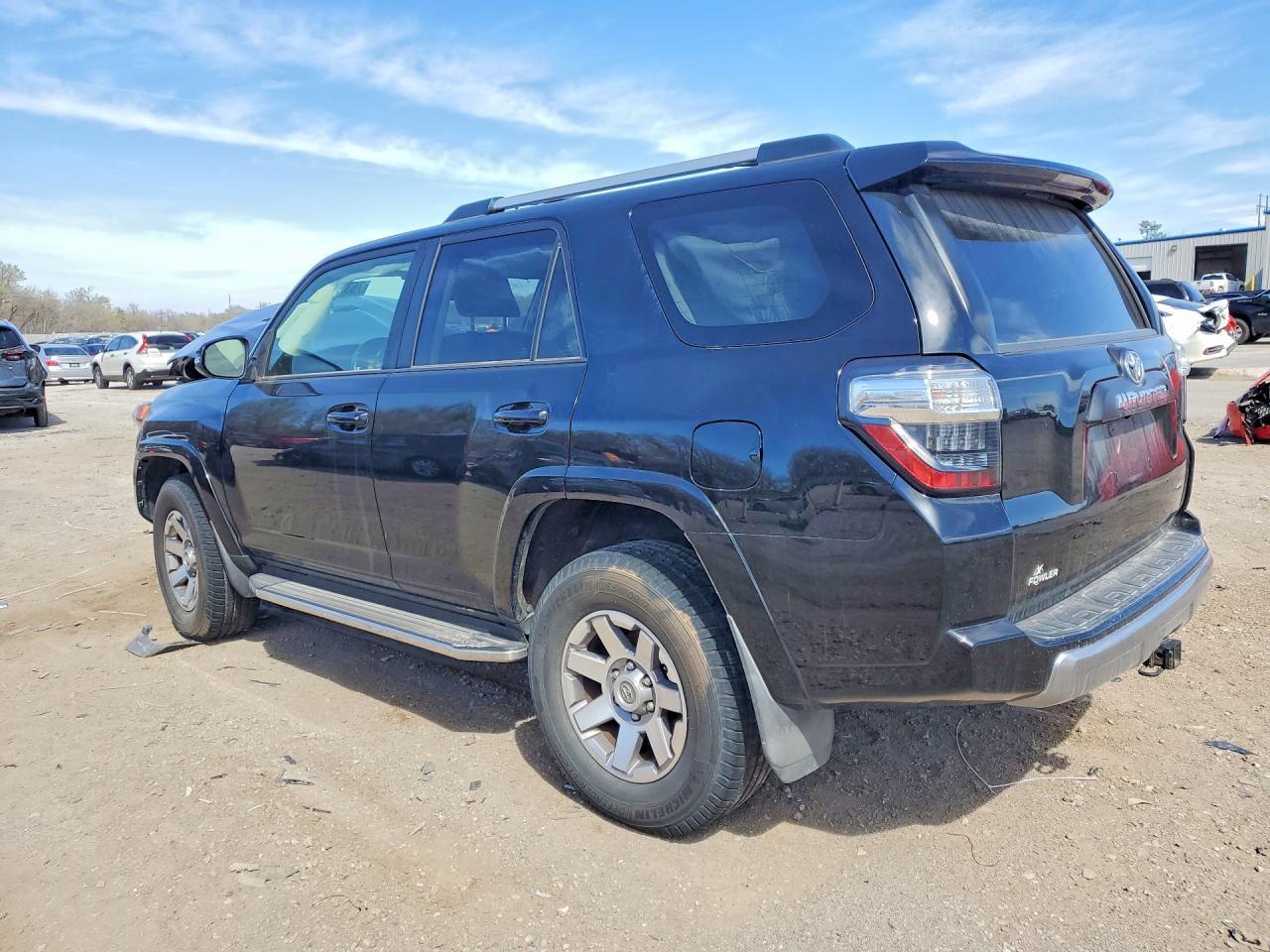2016 Toyota 4Runner Sr5/Sr5 Premium - Фото 2