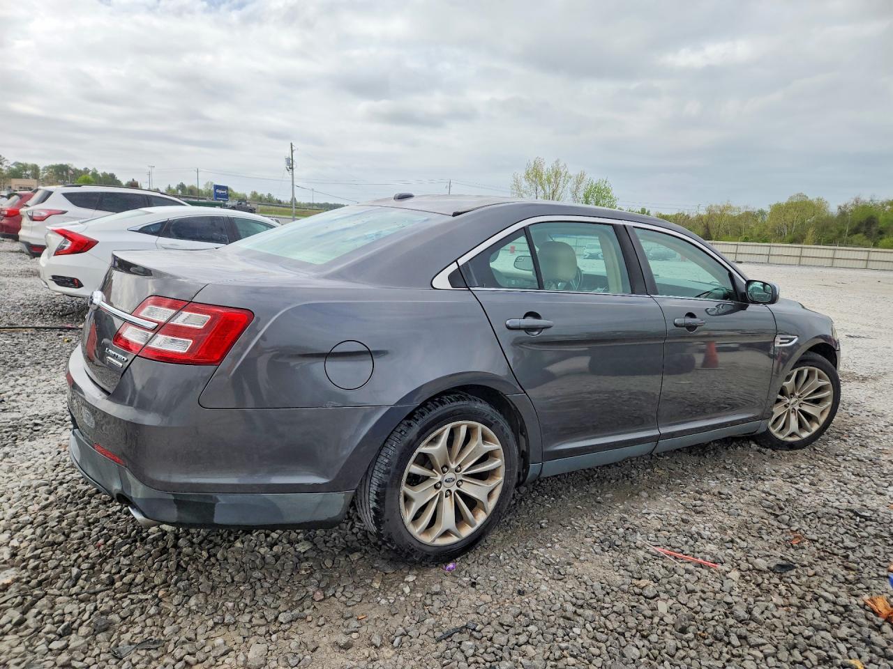 2015 Ford Taurus Limited - Фото 3