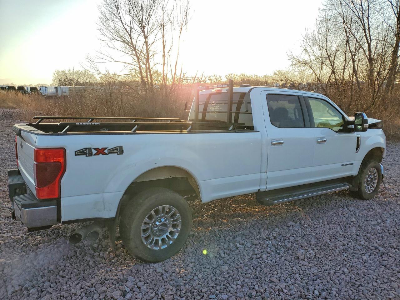2022 Ford F250 Super Duty - Фото 3