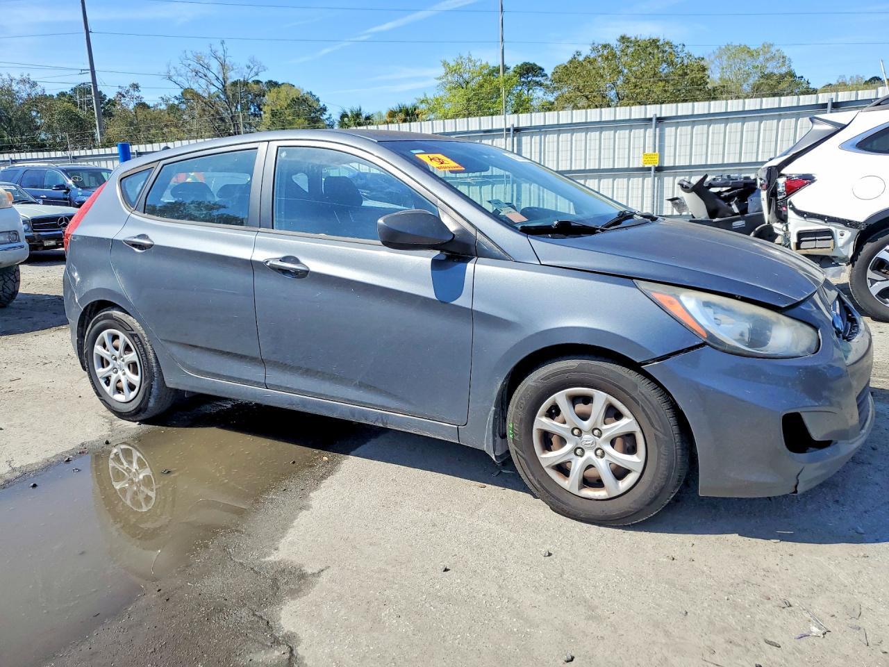 2013 Hyundai Accent - Фото 4