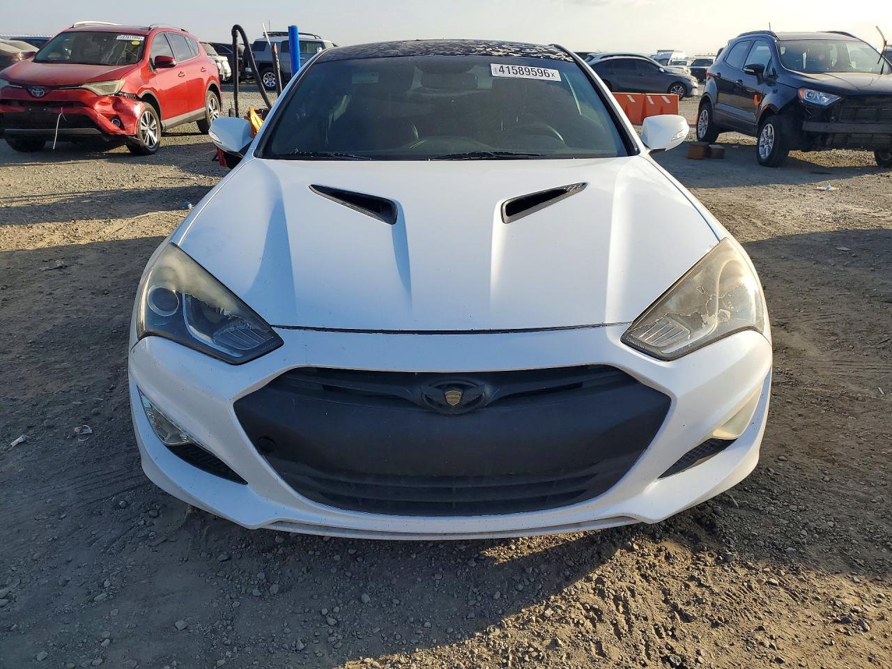 2014 Hyundai Genesis Coupe 3.8 R-Spec - Image 5