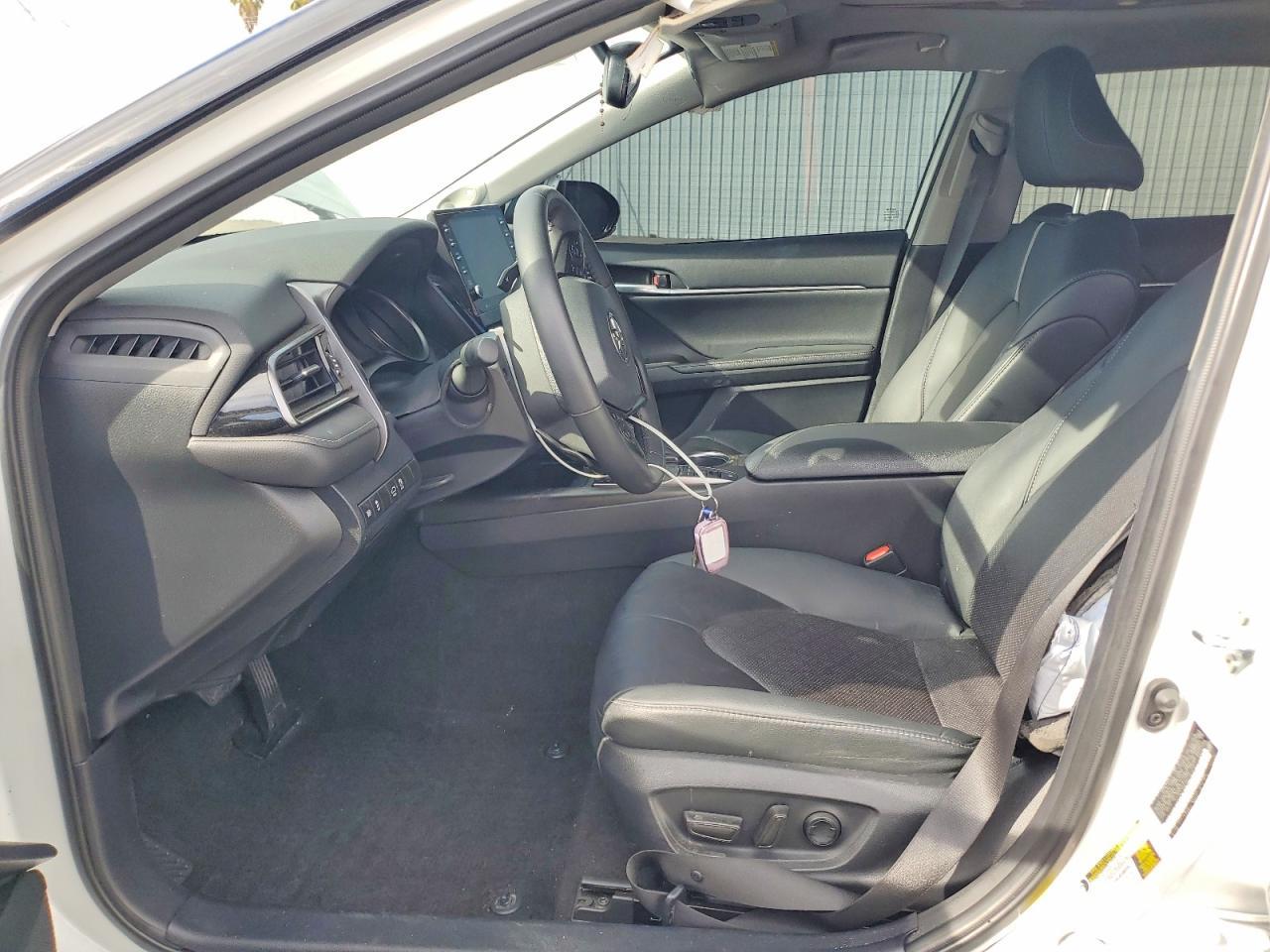 2024 Toyota Camry Xse V6 - Фото 7