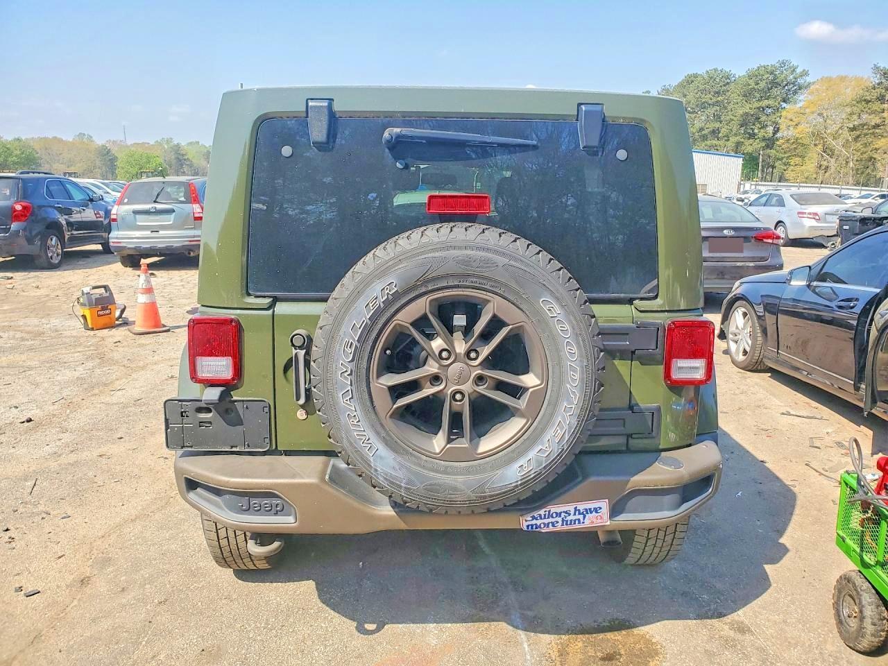2016 Jeep Wrangler Unlimited Sahara - Фото 6