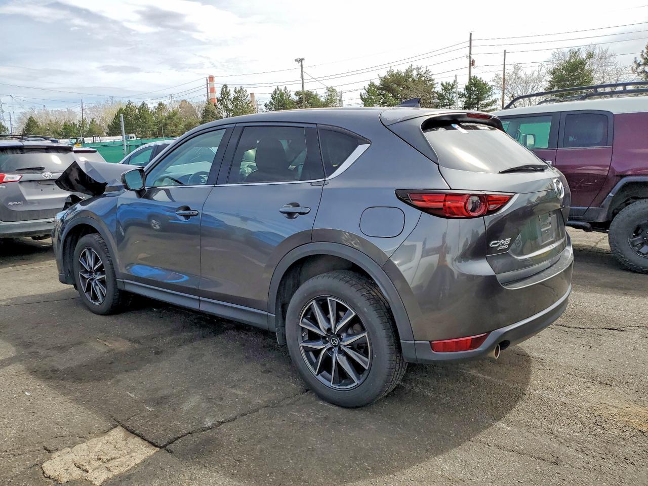 2017 Mazda Cx-5 Grand Touring - Image 2