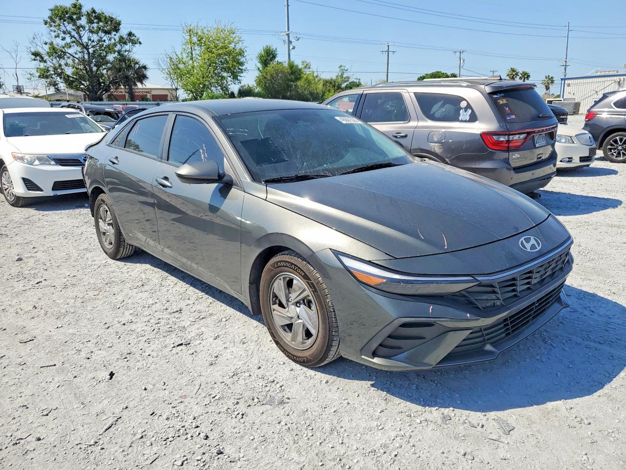 2024 Hyundai Elantra Se - Фото 4