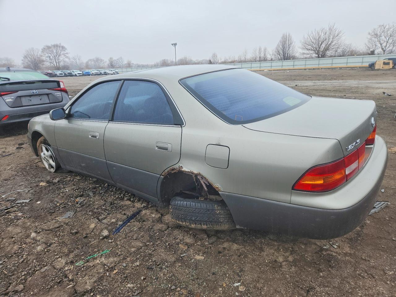 1998 Lexus Es 300 Base - Фото 2