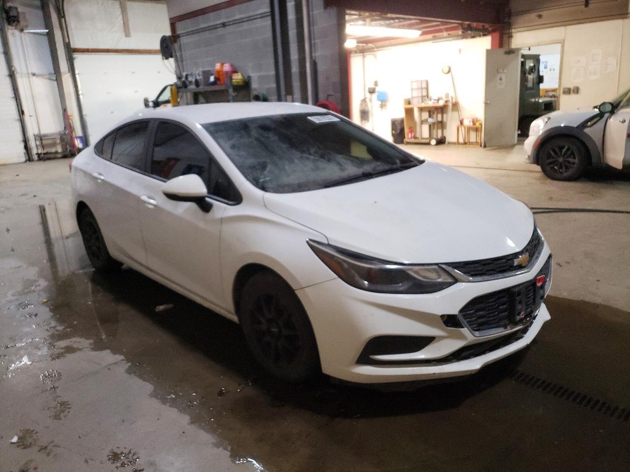 2019 Chevrolet Cruze Ls - Фото 4