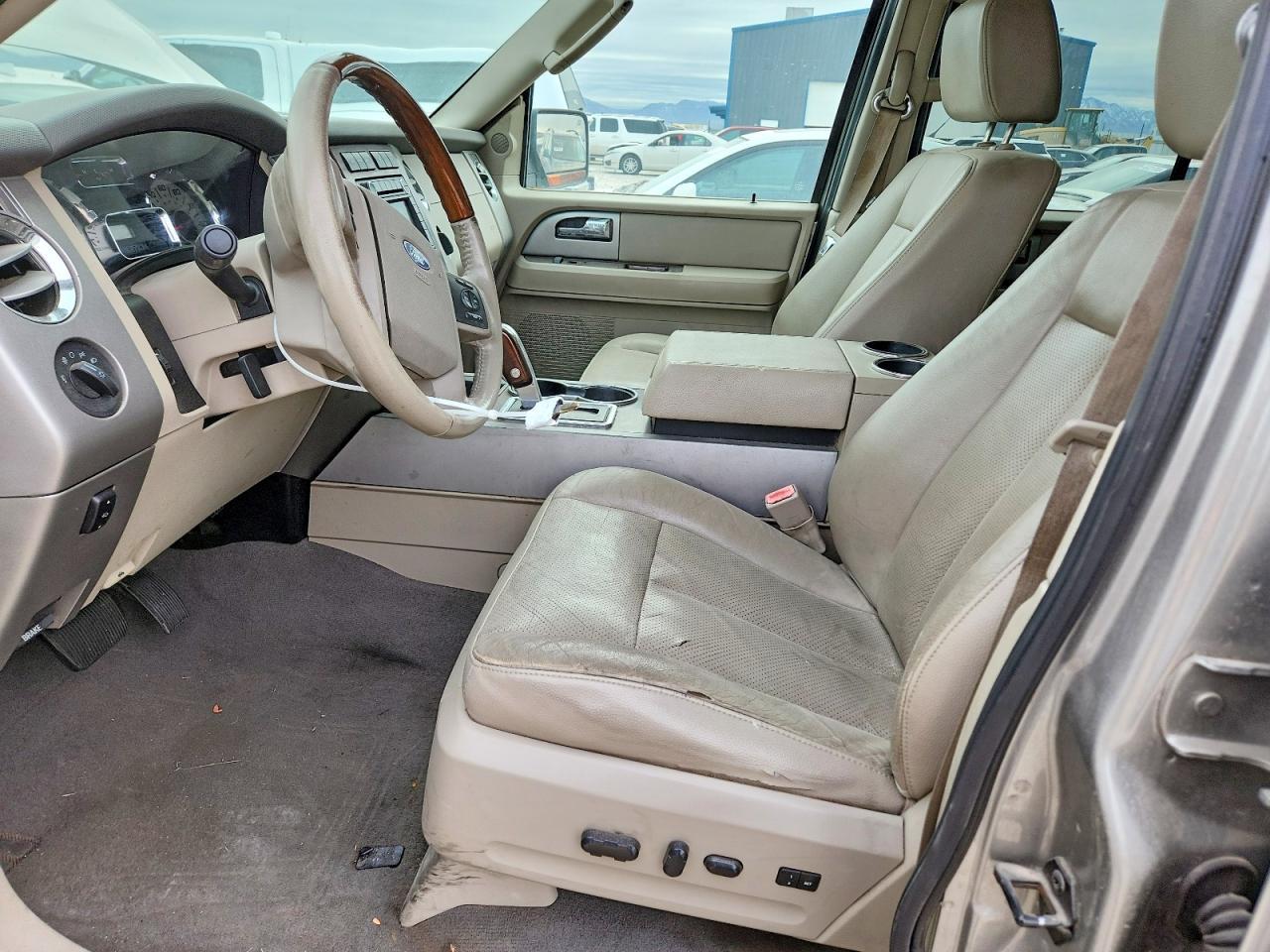 2008 Ford Expedition Limited - Image 7