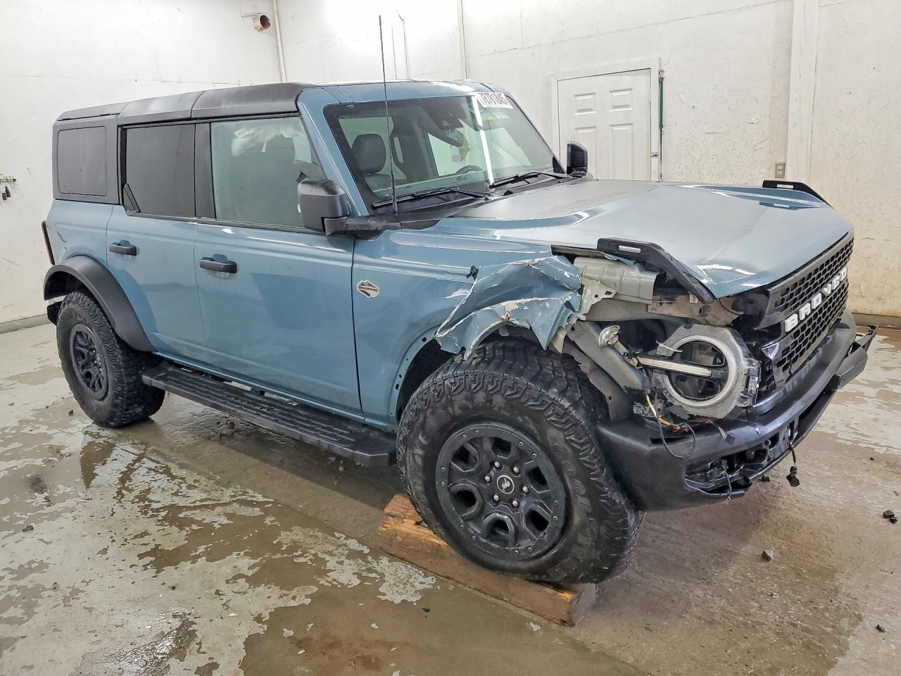 2022 Ford Bronco Base - Фото 4