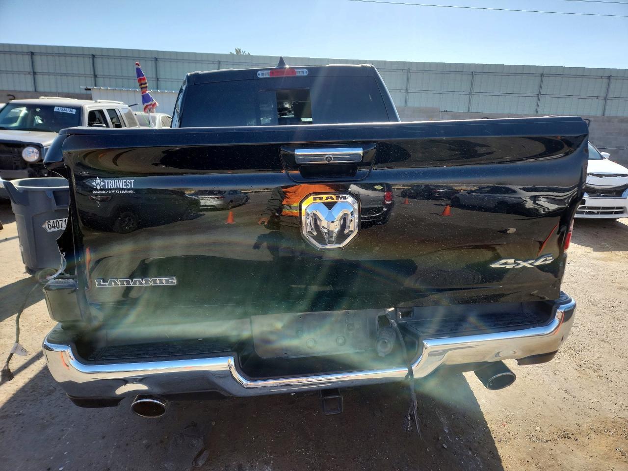 2022 Ram 1500 Laramie - Фото 6