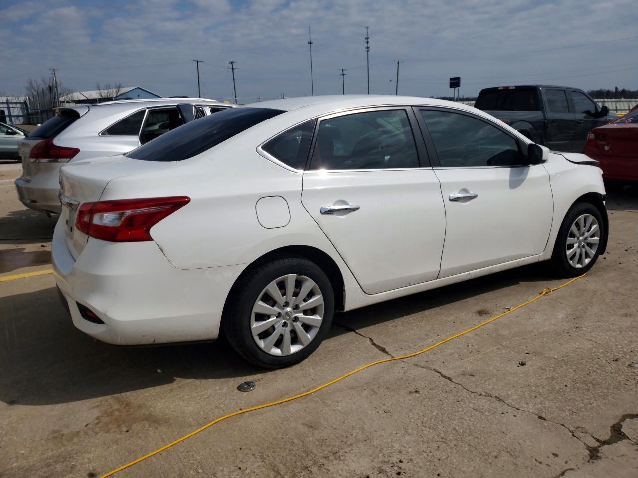 2018 Nissan Sentra S - Фото 3