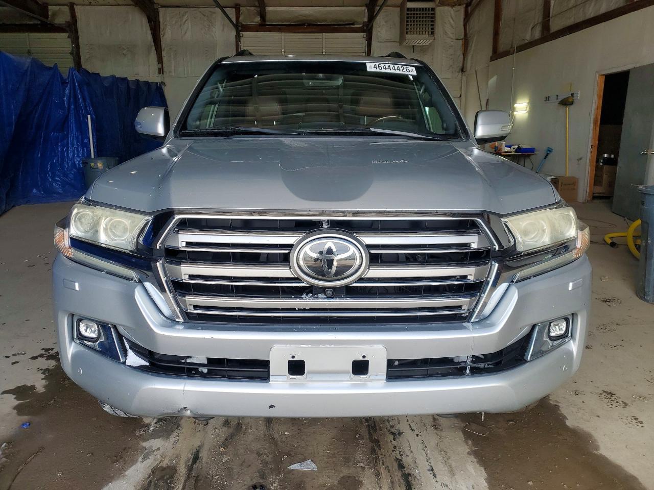 2016 Toyota Land Cruiser Base - Image 5