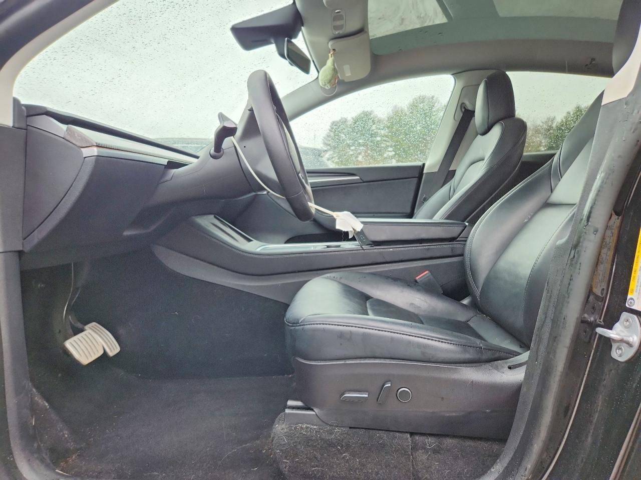 2022 Tesla Model Y - Image 7