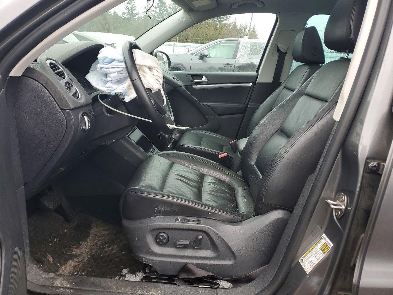 2012 Volkswagen Tiguan S - Image 7
