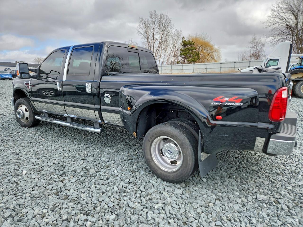 2008 Ford F350 Super Duty - Image 2