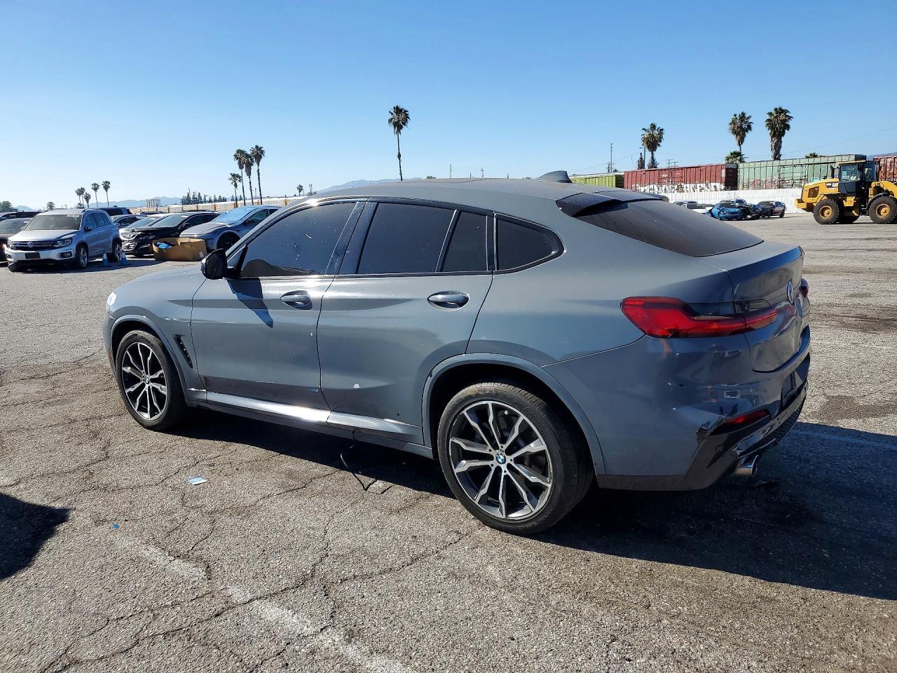 2020 BMW X4 xDrive30I - Фото 2