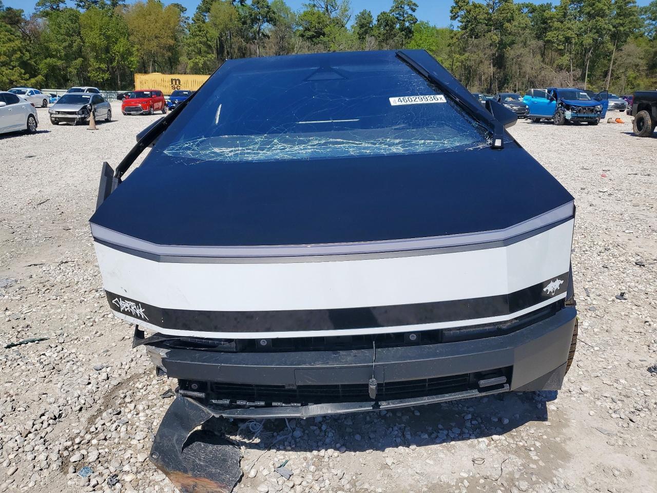 2024 Tesla Cybertruck - Фото 5