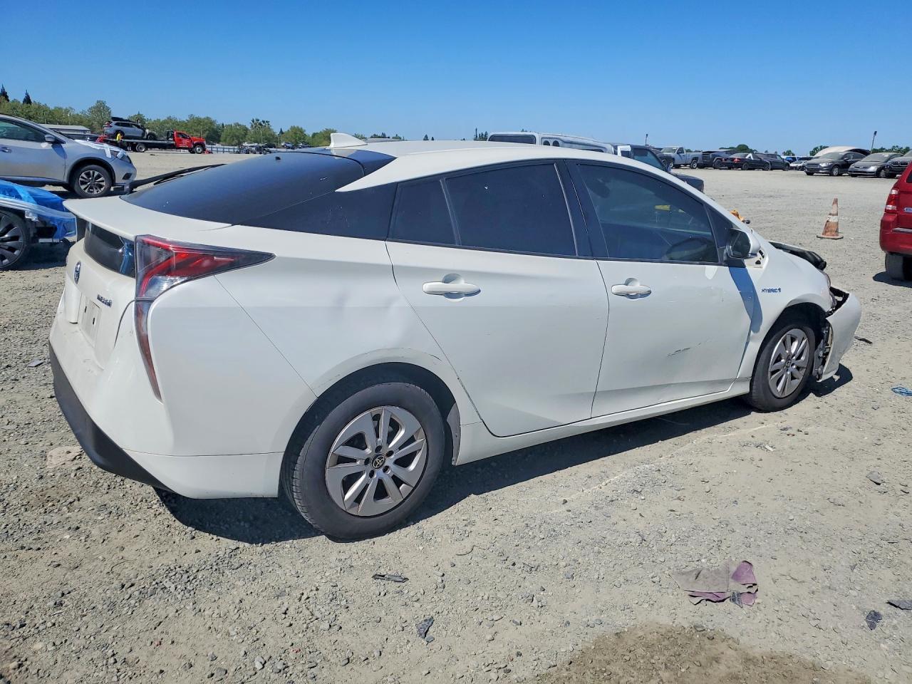 2016 Toyota Prius Two - Image 3
