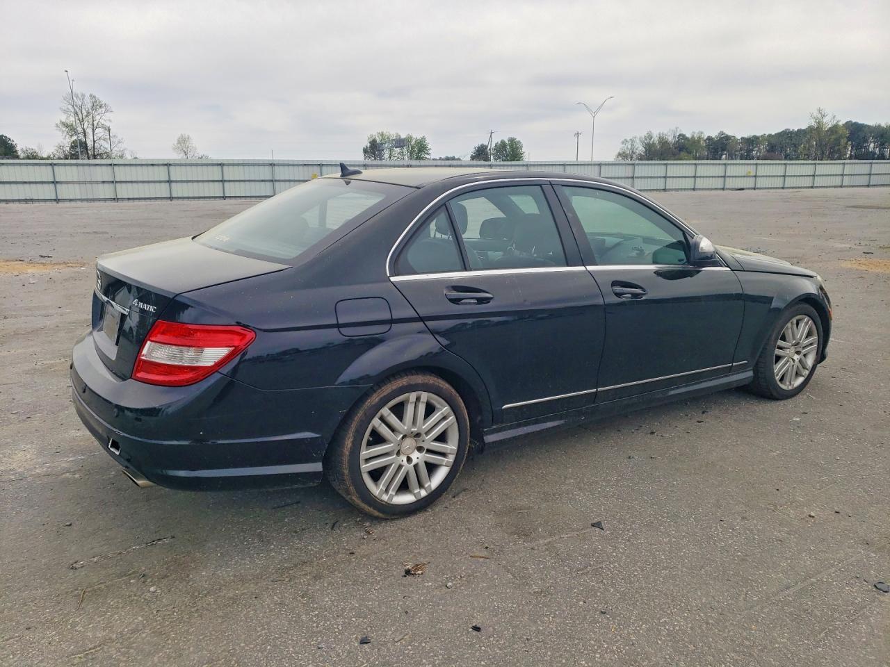 2008 Mercedes-Benz C 300 4Matic - Image 3