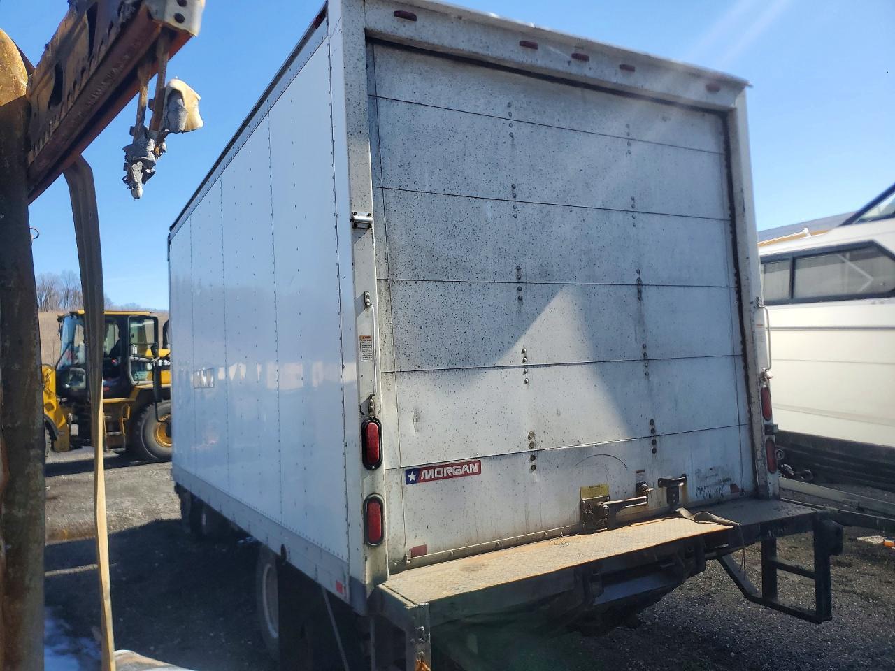 2013 Isuzu Npr Hd Box Truck - Image 2