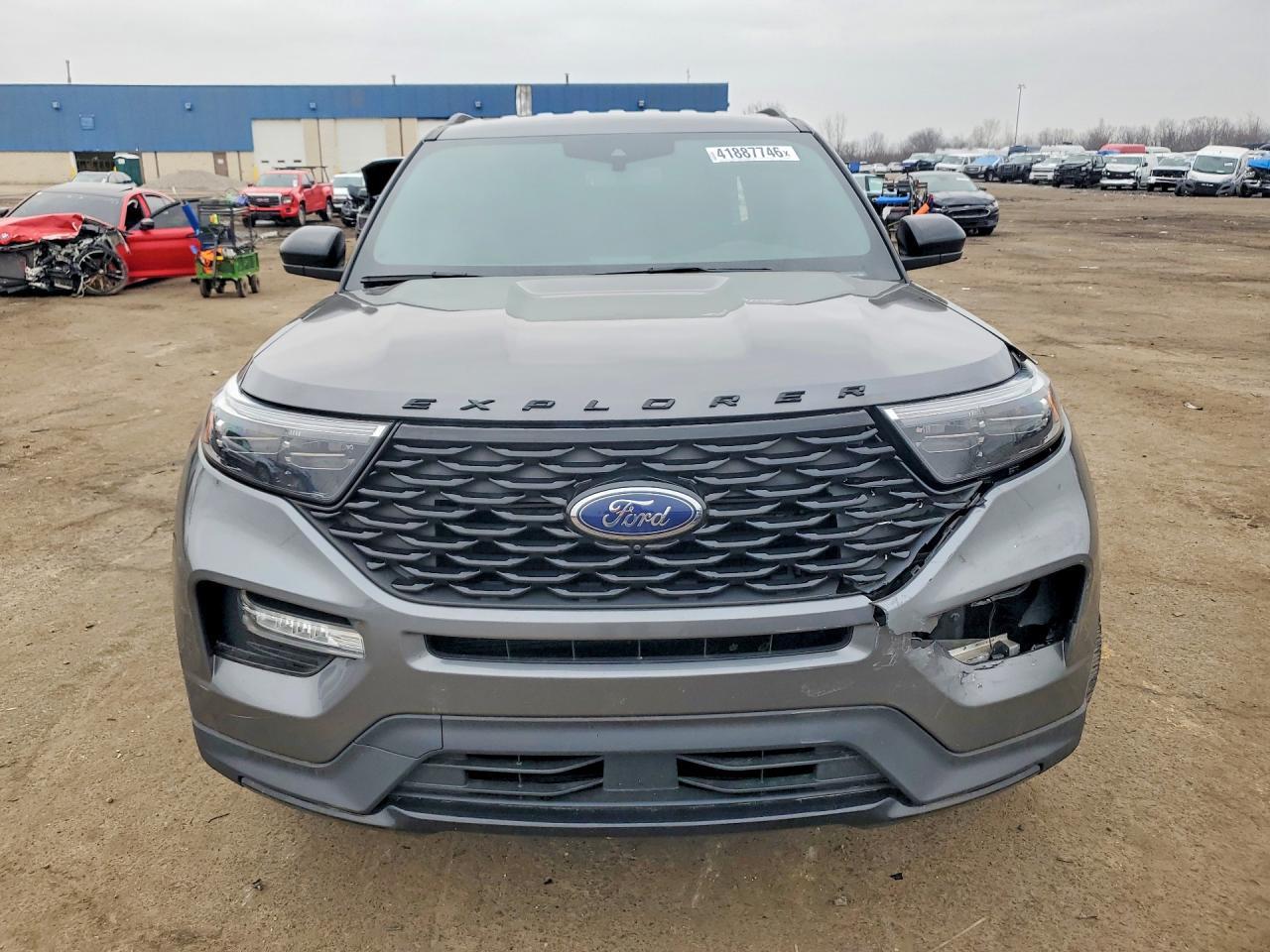 2023 Ford Explorer St-Line - Фото 5