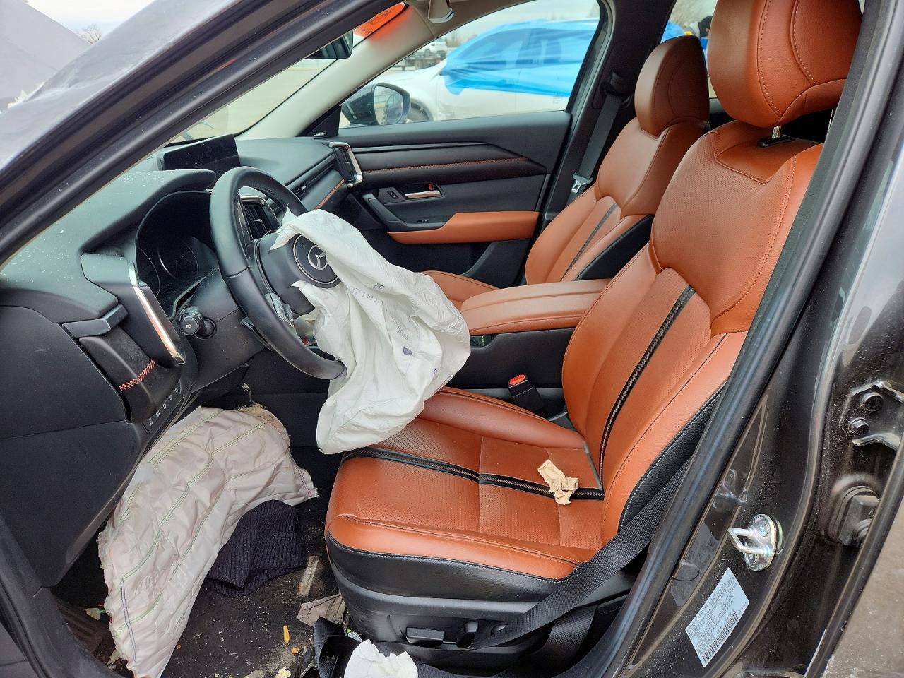 2025 Mazda Cx-50 Premium Plus - Image 7
