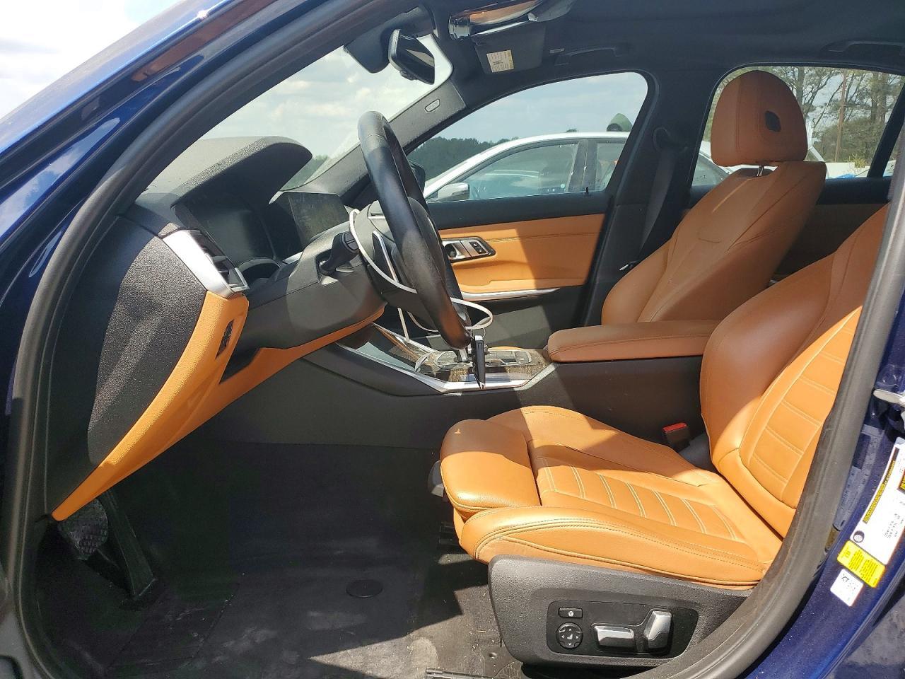 2019 BMW 330I - Фото 7
