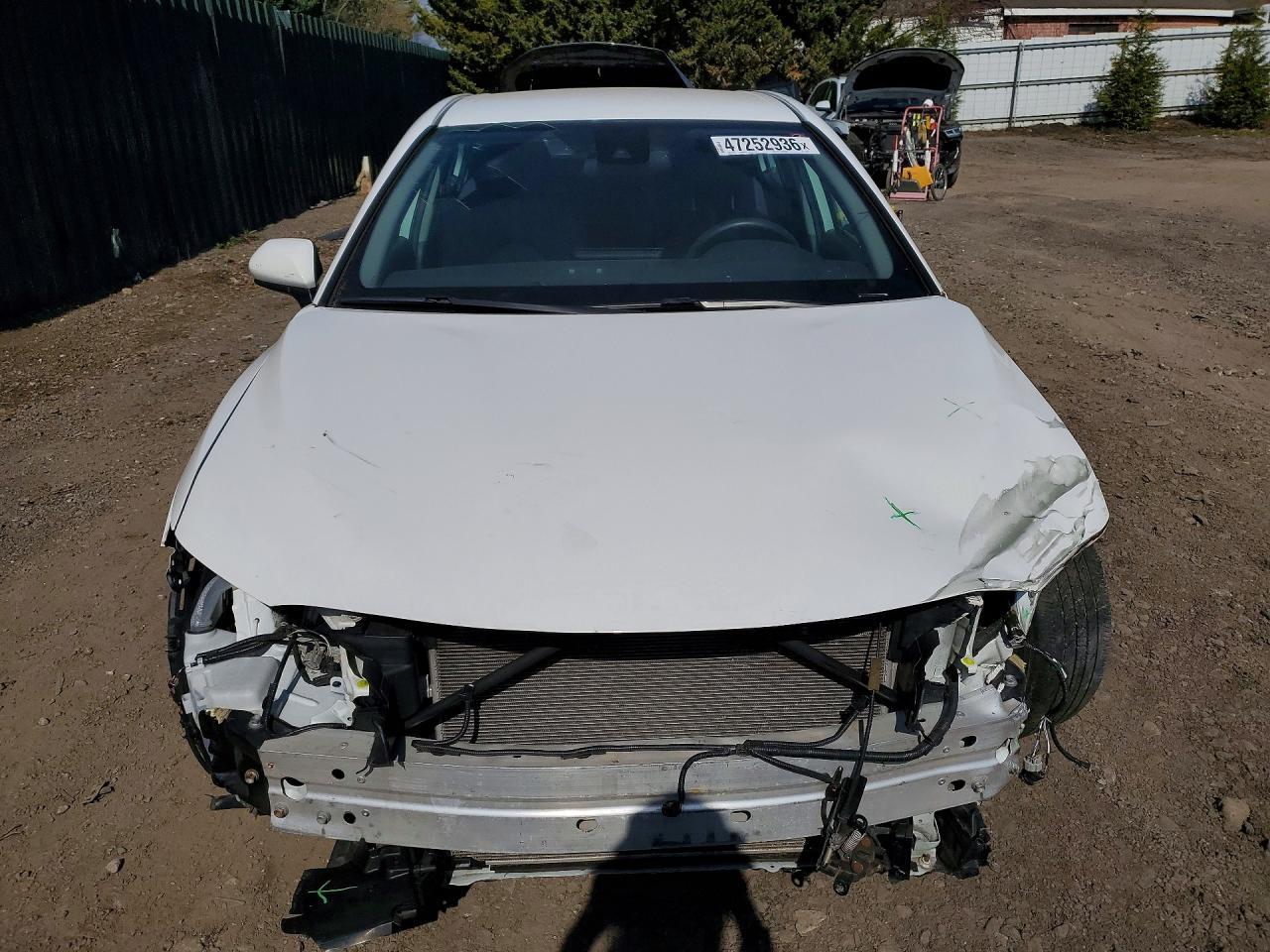 2022 Toyota Camry Le - Image 5