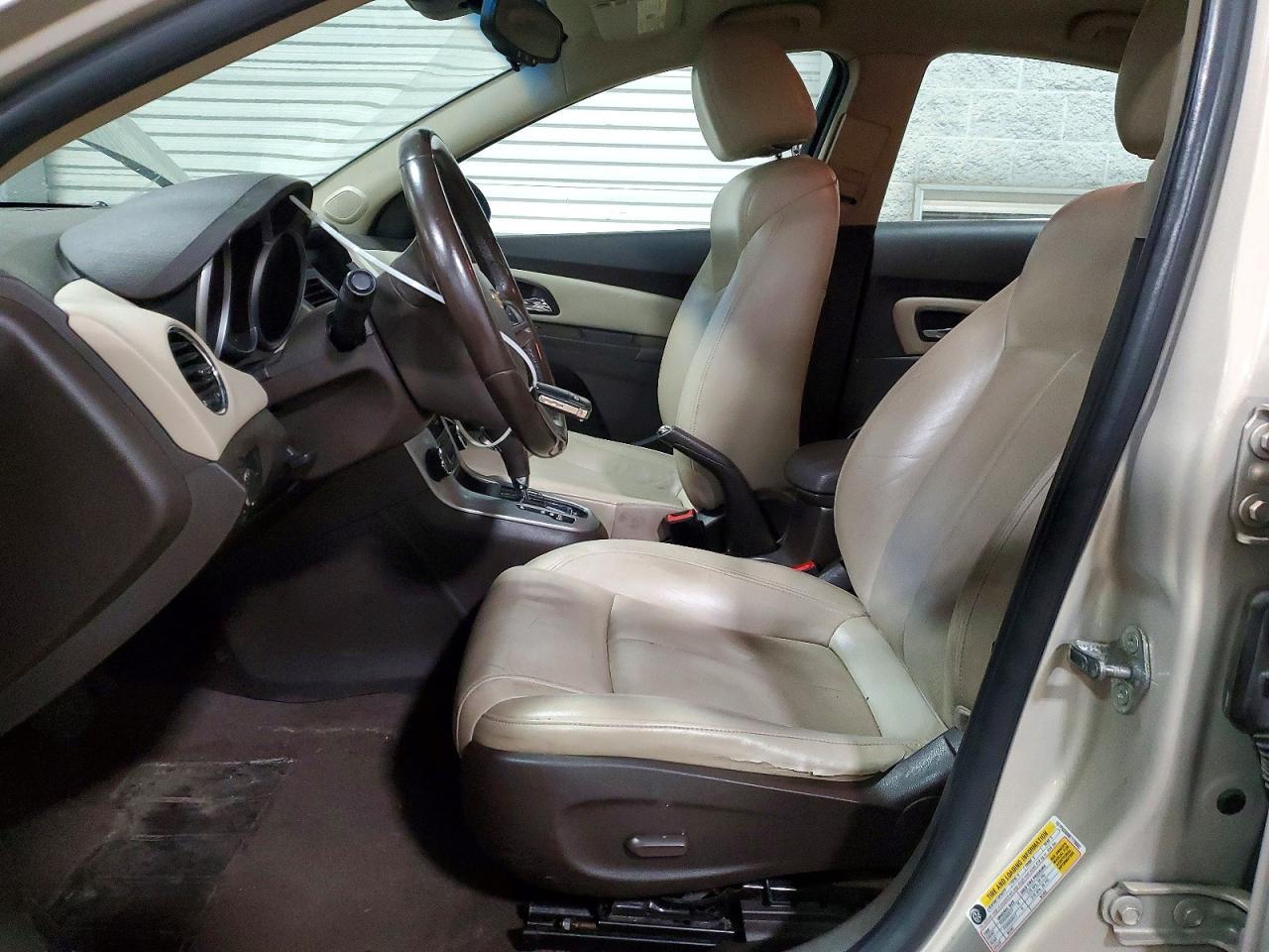 2011 Chevrolet Cruze Lt - Image 7