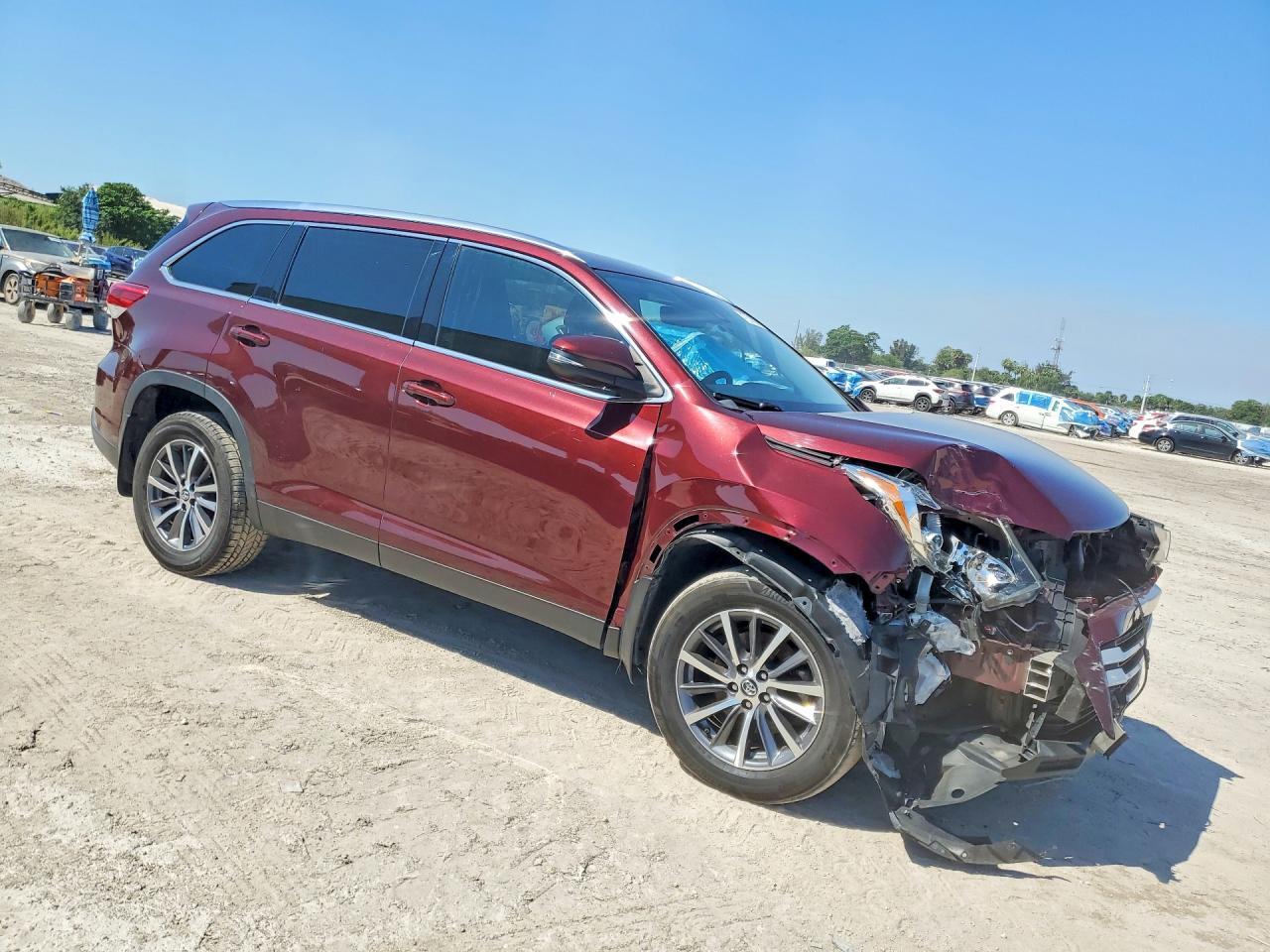 2019 Toyota Highlander Xle - Image 4