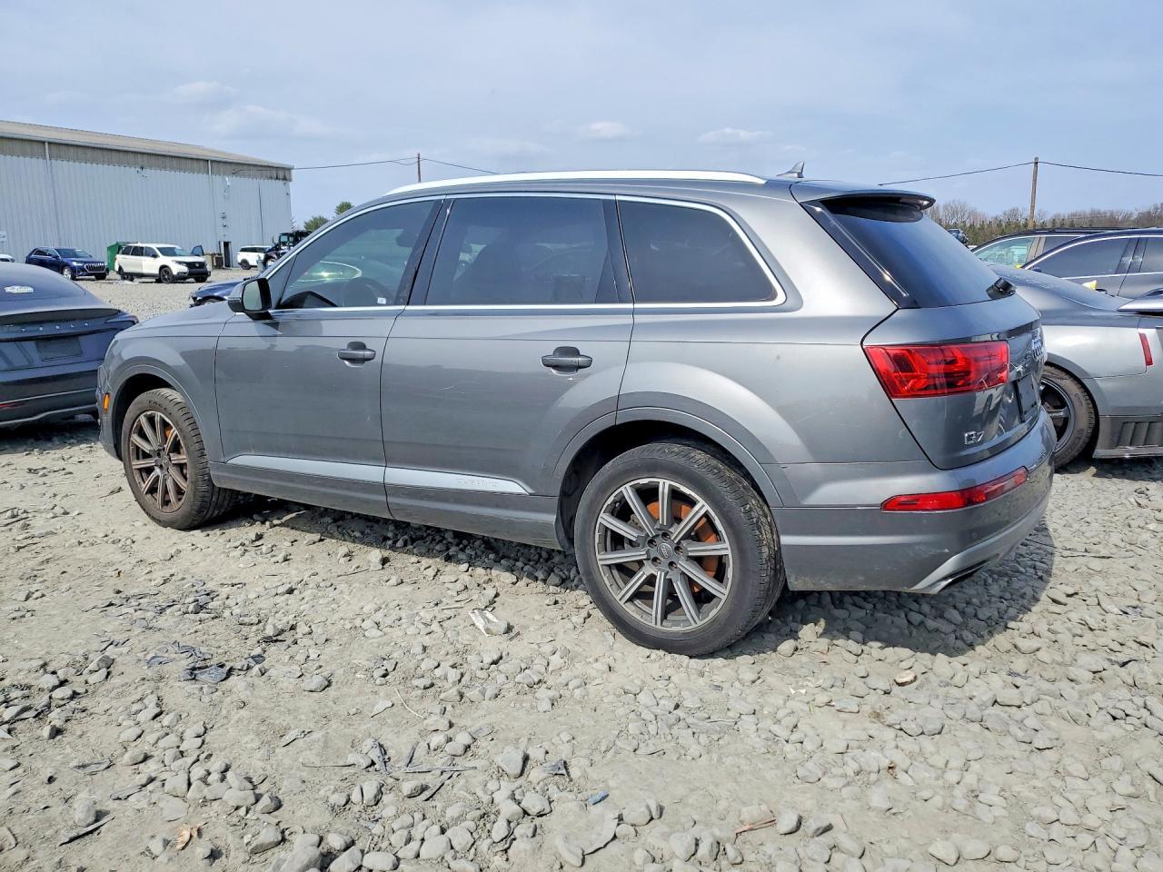 2017 Audi Q7 Premium Plus - Фото 2