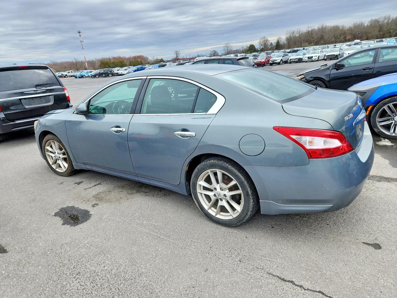 2011 Nissan Maxima 3.5 S - Фото 2