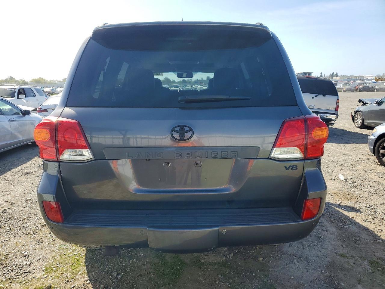 2013 Toyota Land Cruiser Base - Фото 6