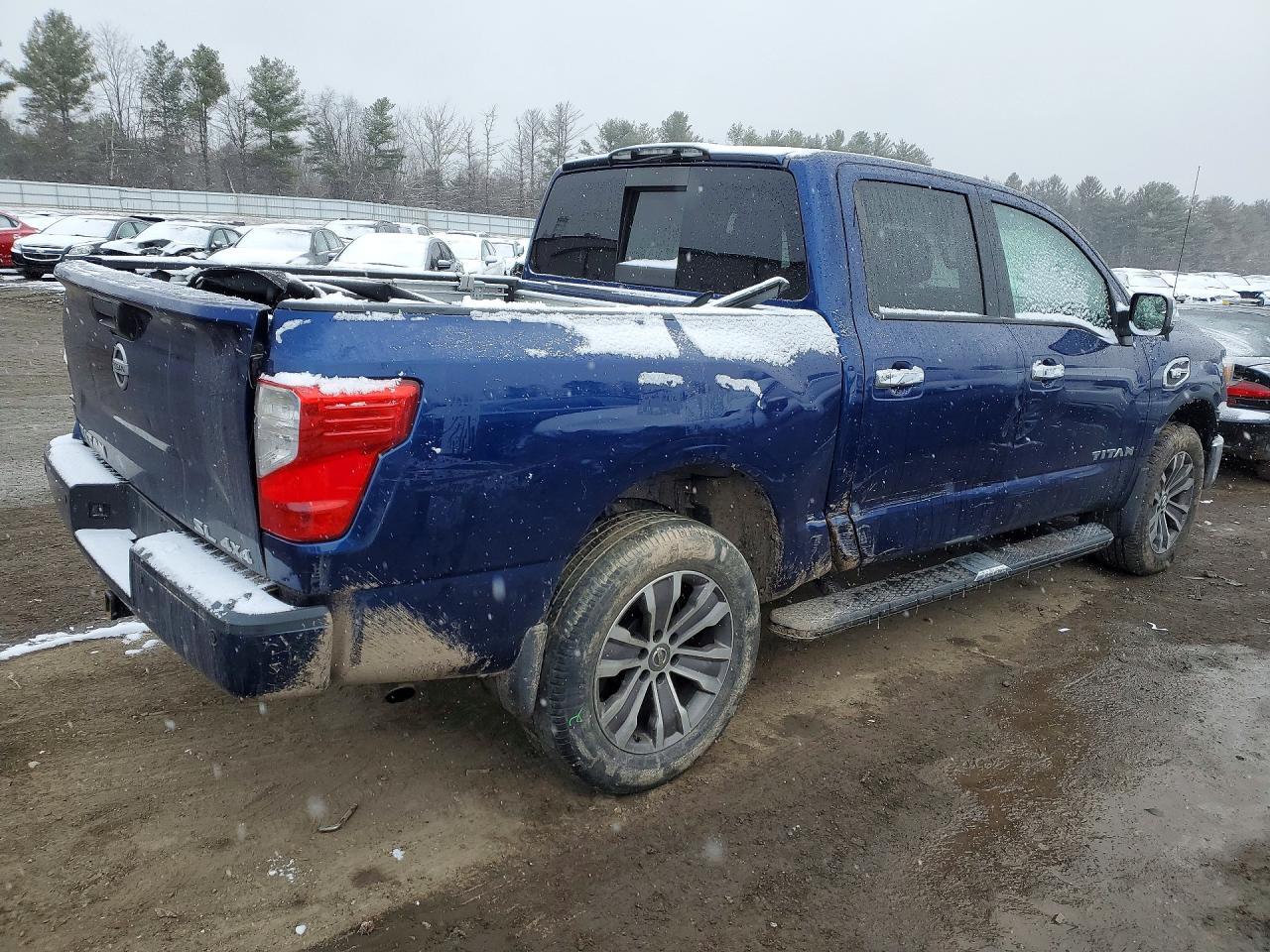 2017 Nissan Titan Sl - Image 3