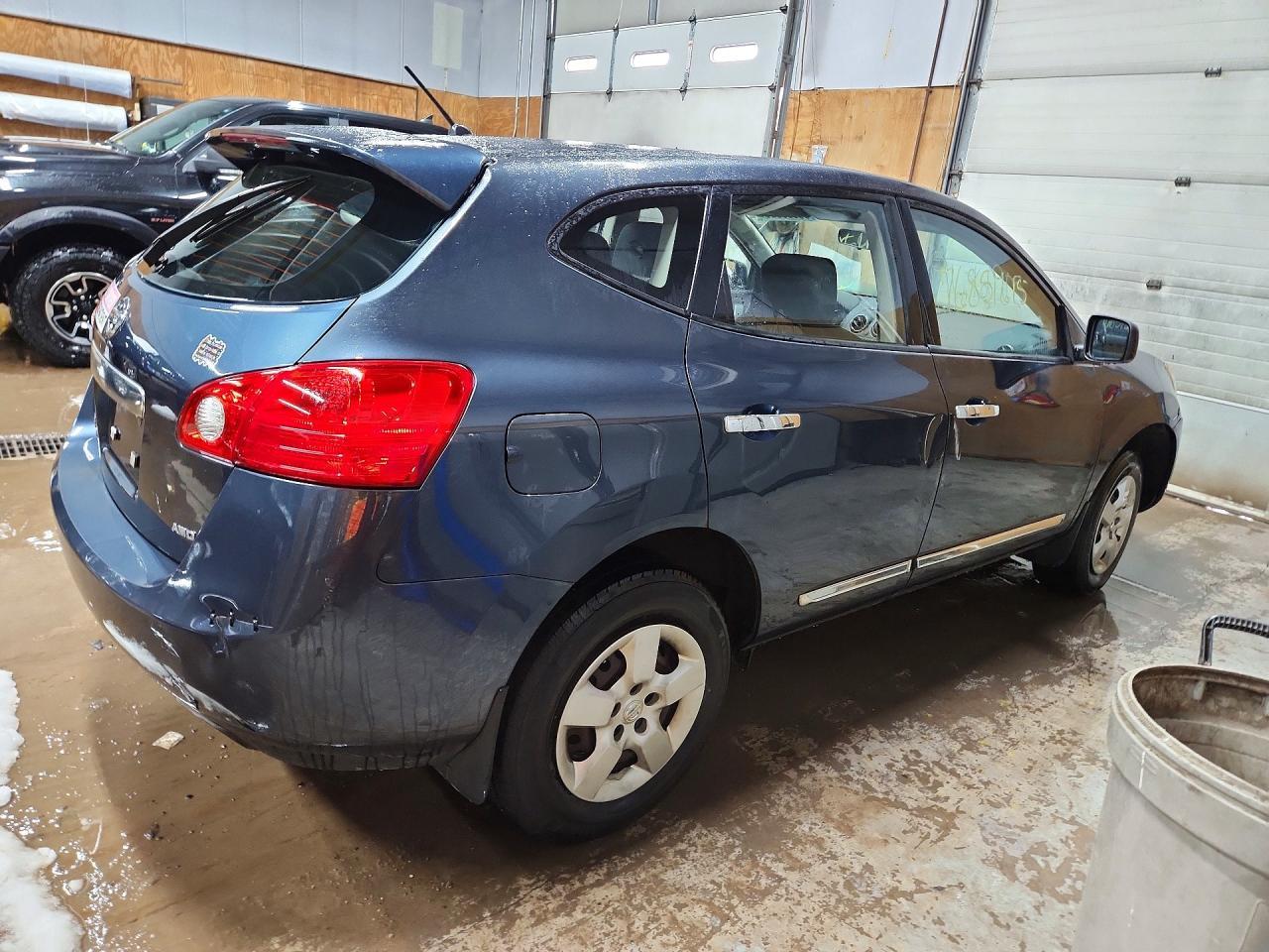 2014 Nissan Rogue Select S - Фото 3