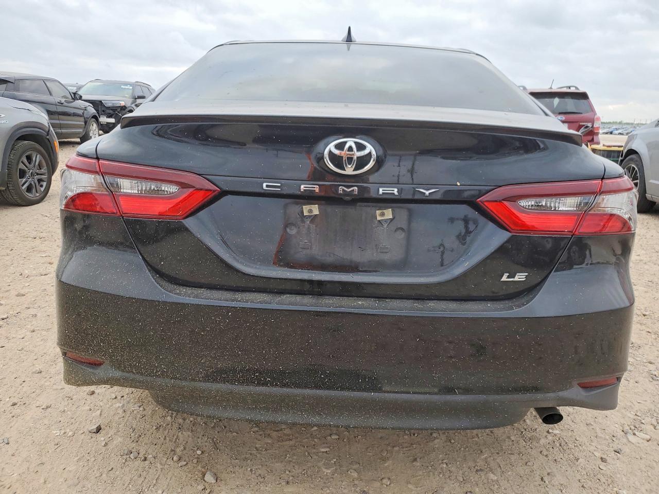 2023 Toyota Camry Le - Фото 6