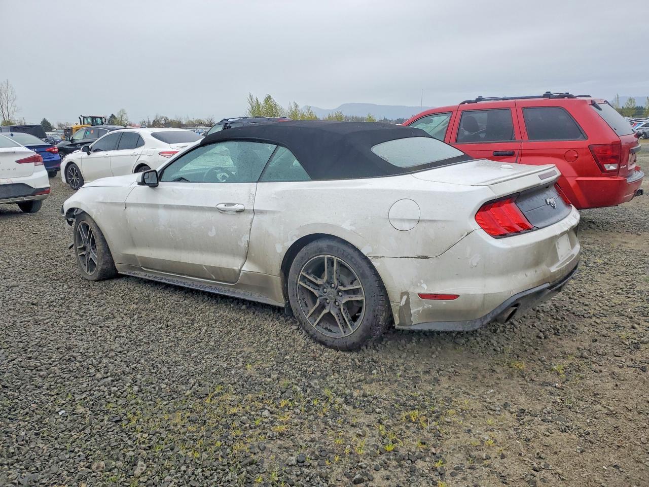 2020 Ford Mustang - Фото 2