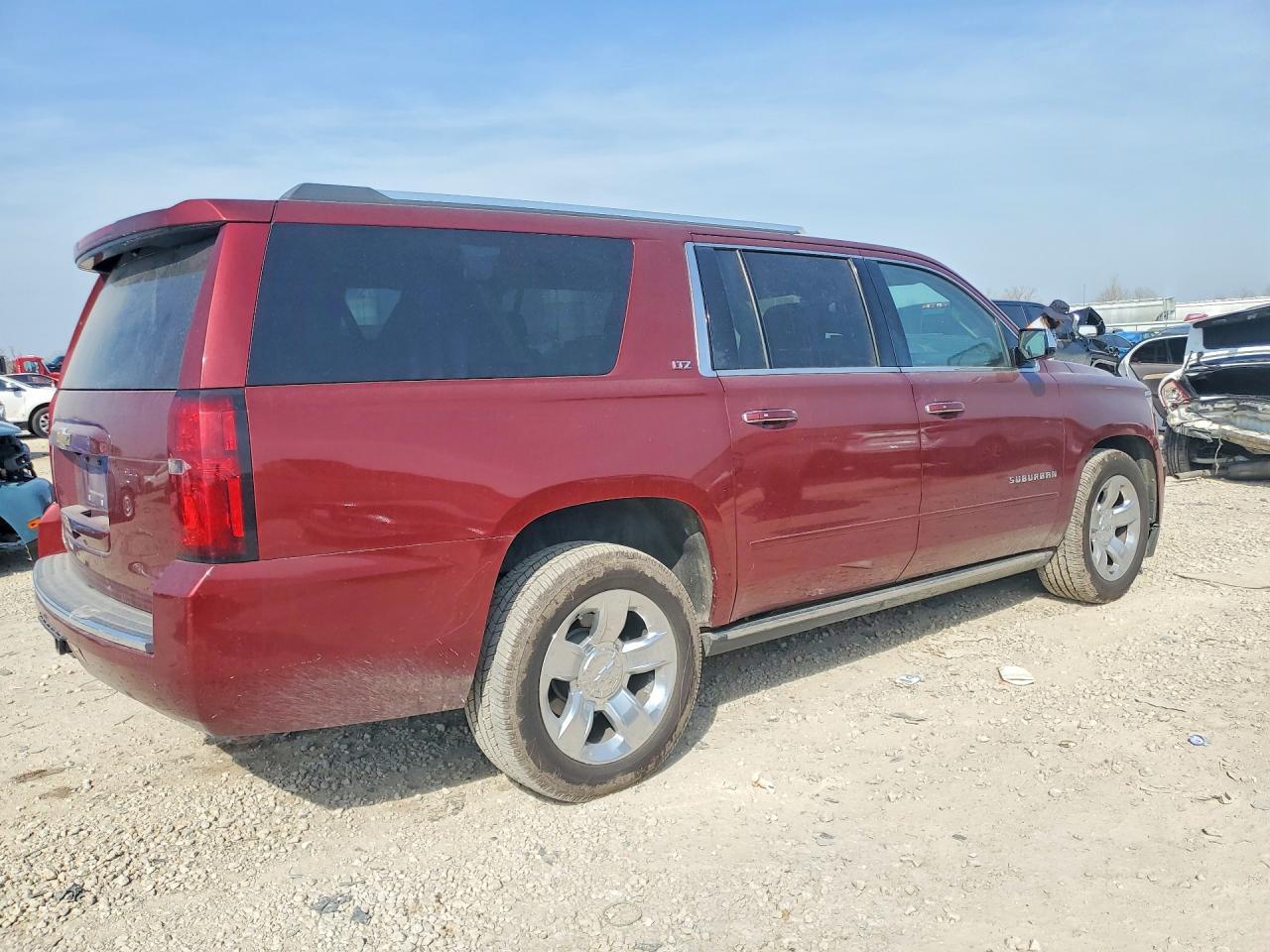 2016 Chevrolet Suburban K1500 Ltz - Фото 3