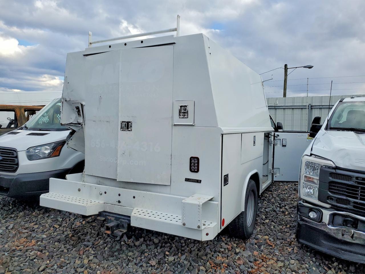 2024 Ford F350 Super Duty - Фото 3