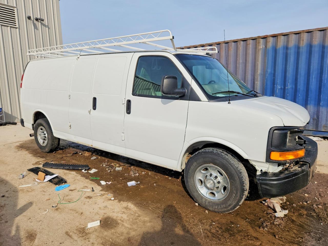 2017 Chevrolet Express 2500 Cargo Utility / Service Van - Фото 4