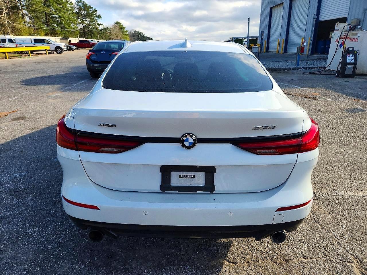 2021 BMW 228Xi - Фото 6