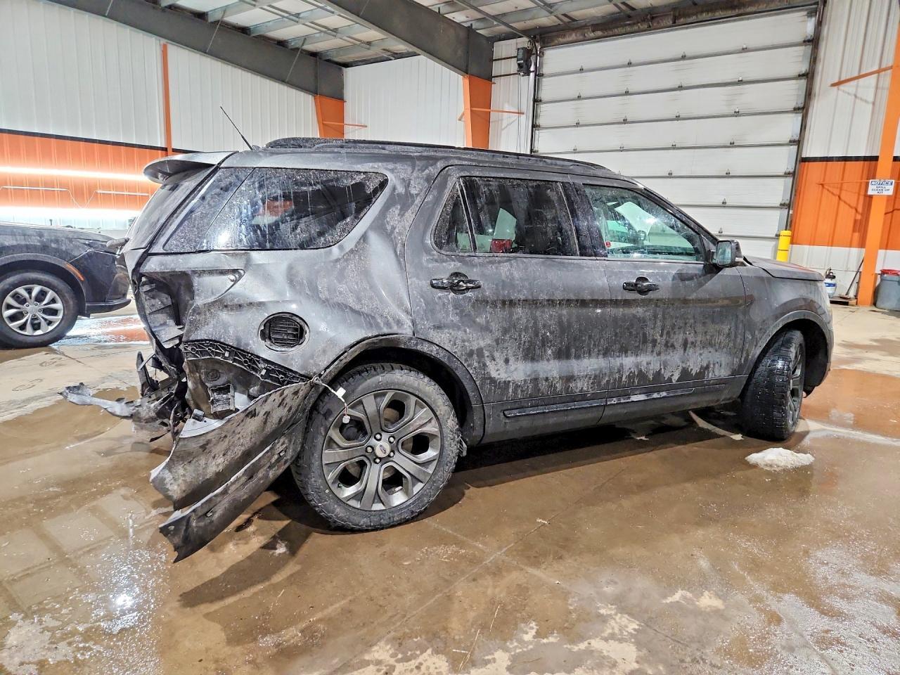 2018 Ford Explorer - Image 3